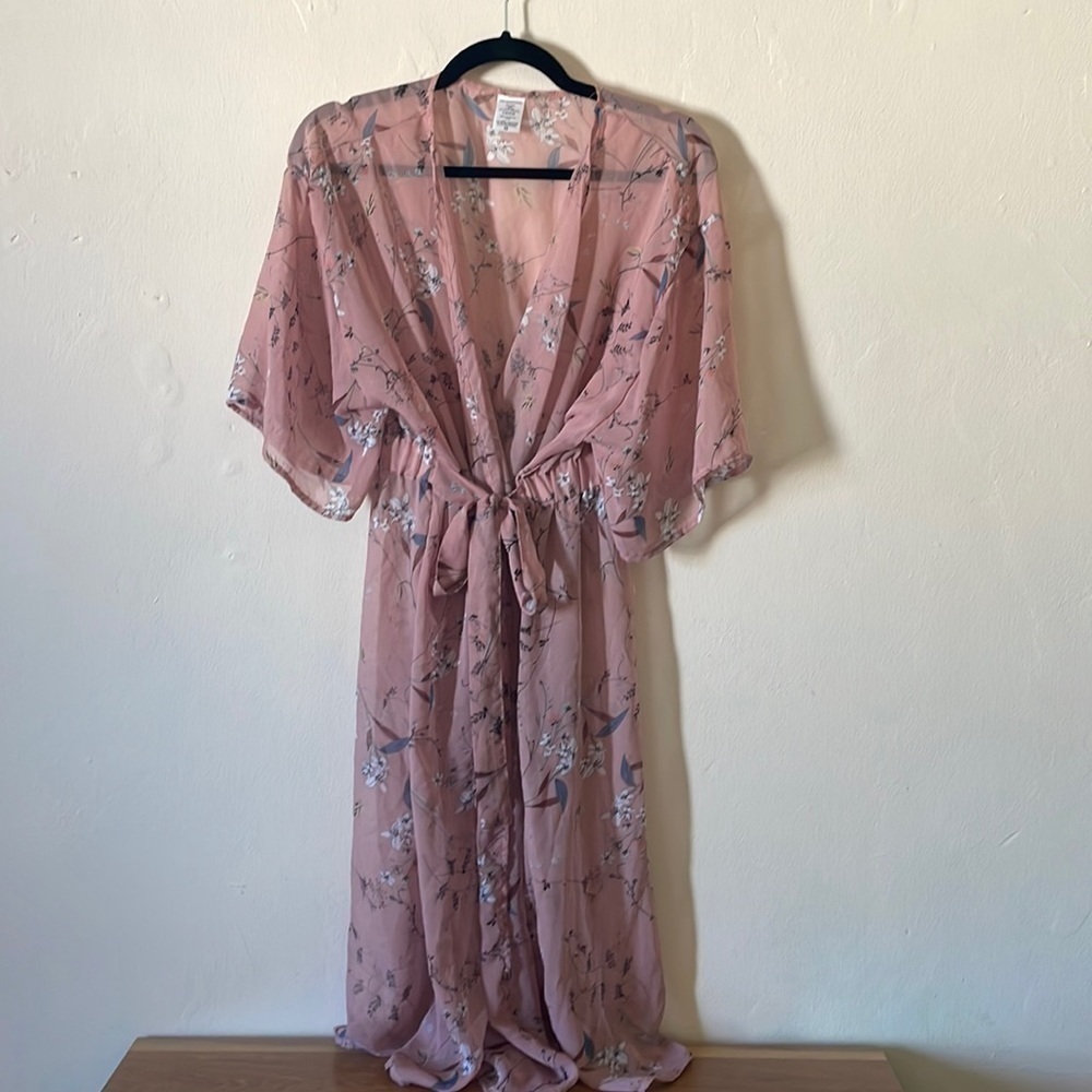Sheer Mauve Lilac Floral Robe​​